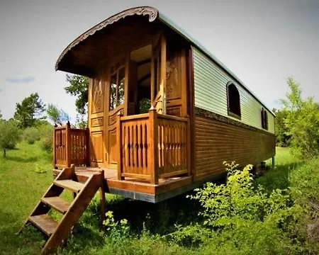 La Magnanerie Dhotes , Les Roulottes Insolites Apartment Sauve